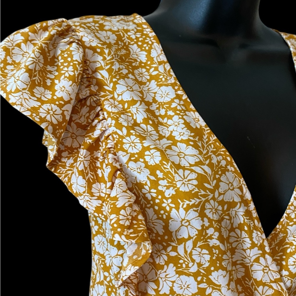 Skies Are Blue yellow floral ruffle Wrap Peplum Blouse | summer top NWT XL - Picture 5 of 8